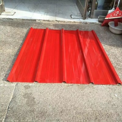 Z275-Z600 แผ่นหลังคาเคลือบสี 0.3--1.0 มม. แผงหลังคาลูกฟูกสีแดง