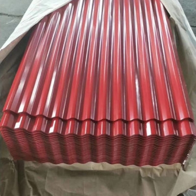 อาคาร Z30 แผ่นหลังคาเคลือบสี SGCC 7-30um แผงหลังคาโลหะสีแดง