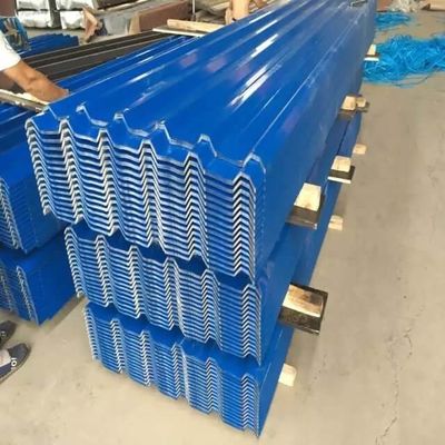 ISO 18001 JIS แผ่นหลังคาโลหะสีน้ำเงิน 7-30um แผ่นลูกฟูกเคลือบสี